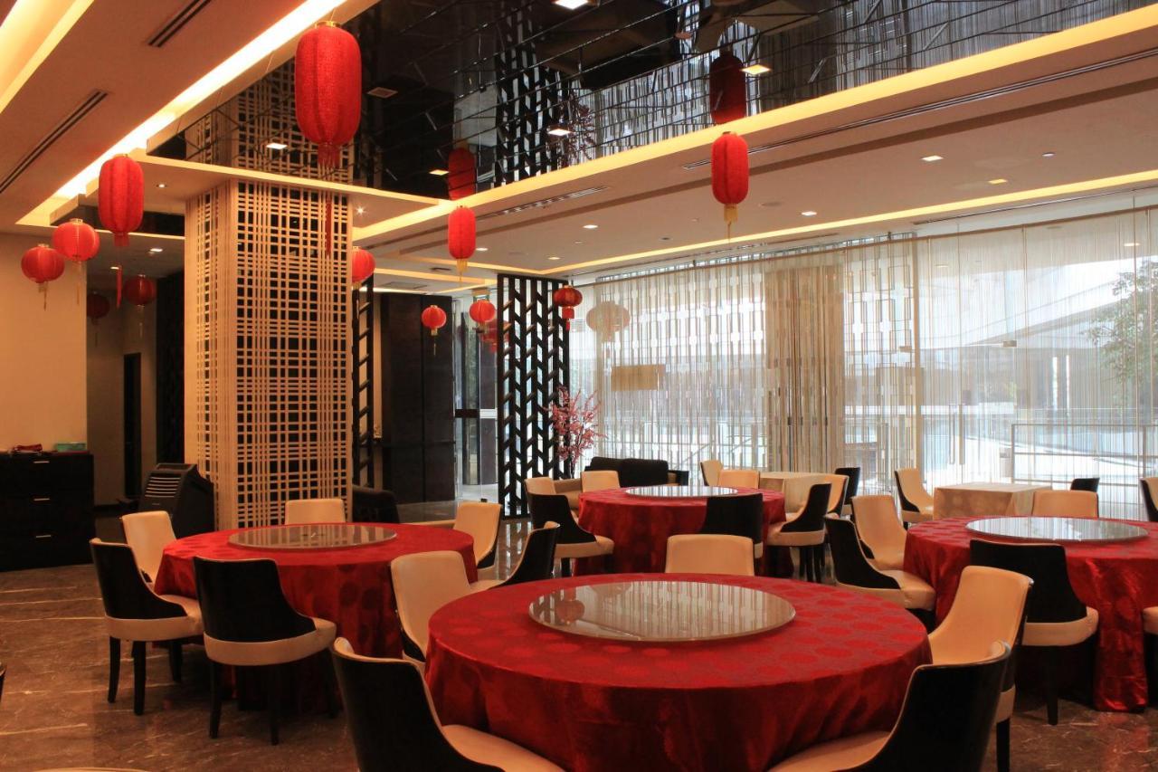 Po Hotel Semarang Eksteriør billede