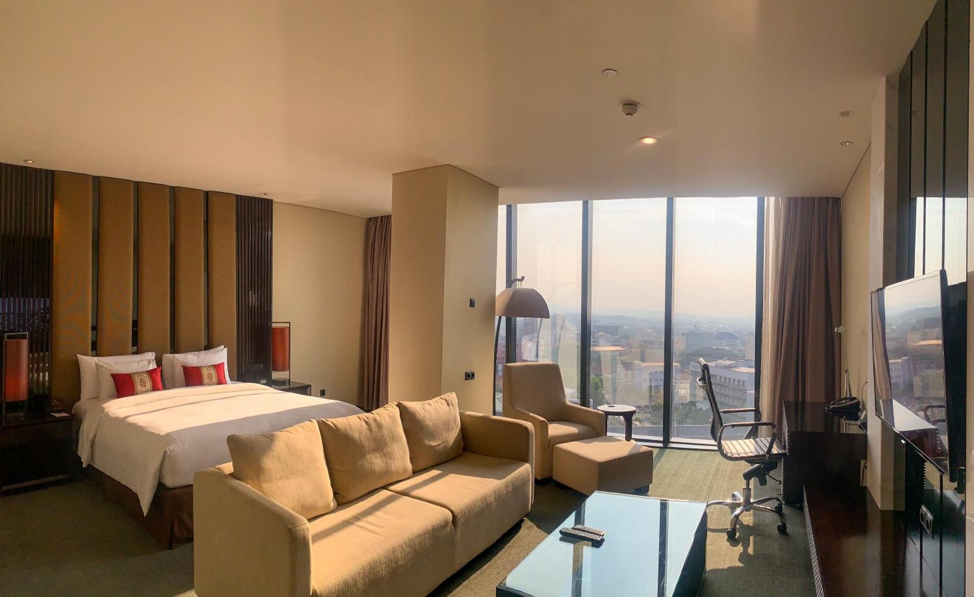 Po Hotel Semarang Eksteriør billede