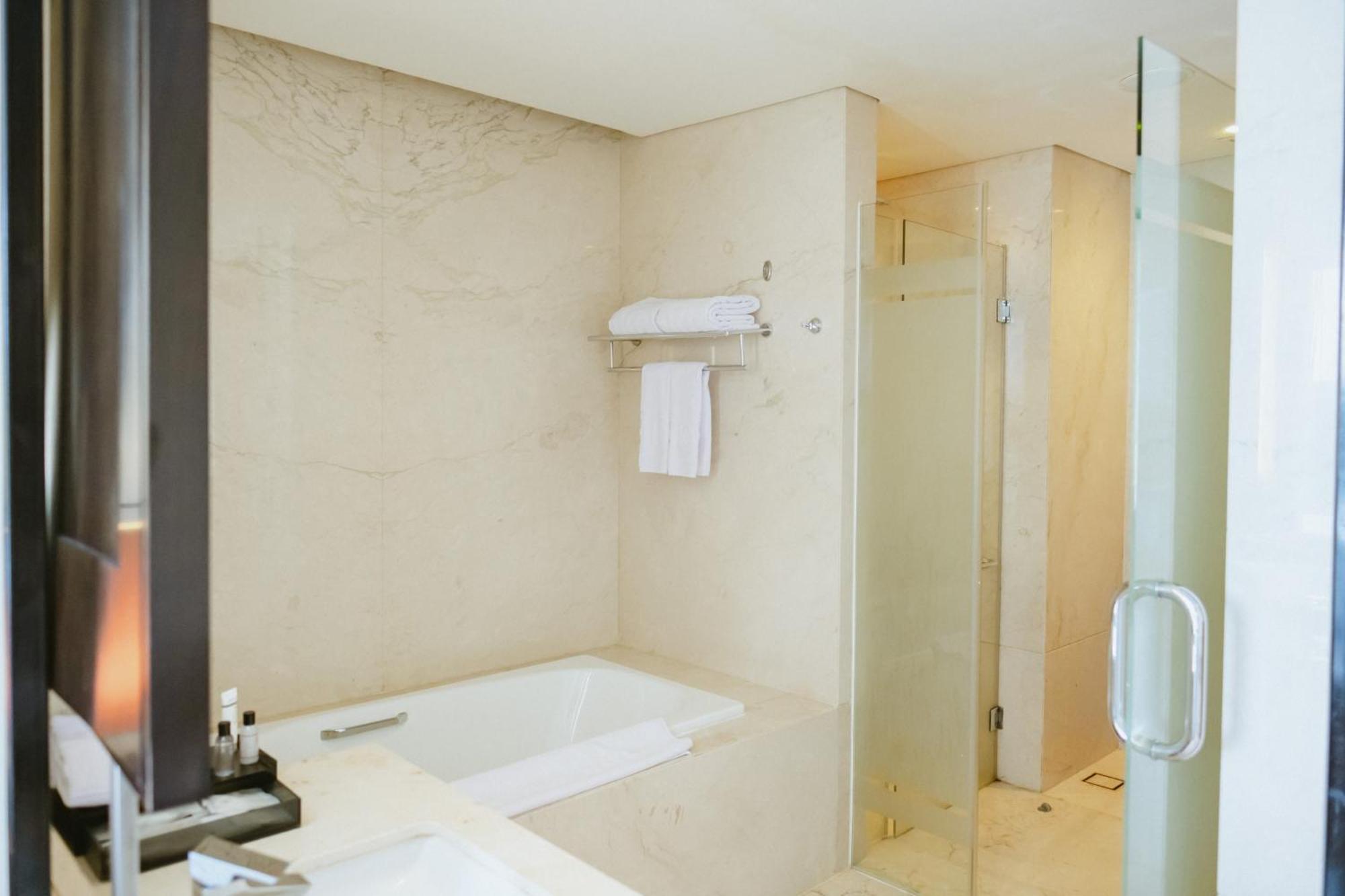 Po Hotel Semarang Eksteriør billede