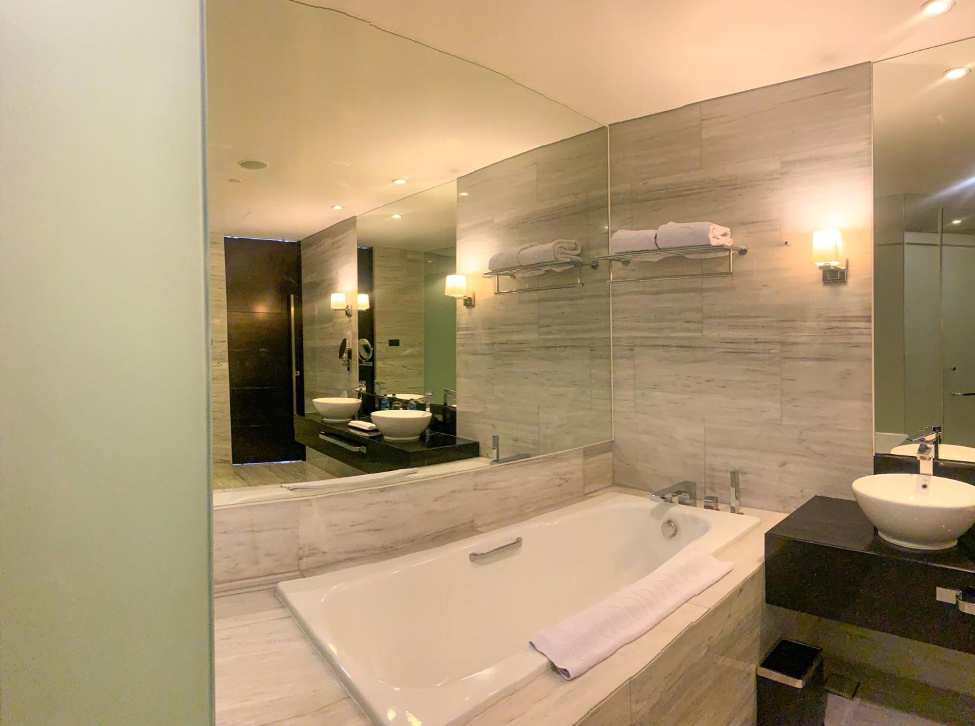 Po Hotel Semarang Eksteriør billede